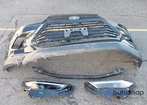 2025 Toyota Grand Highlander Hybrid Nightshade Edition z USA, uszkodzony, nr VIN 5TDACAB58SS034116